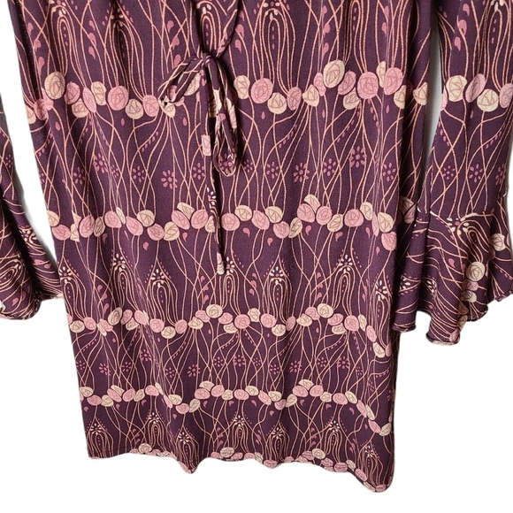 Thyme maternity floral burgundy long-sleeved  dress - Picture 4 of 10